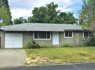 4431 Barry Dr, Klamath Falls, OR 97603