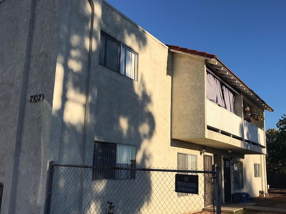 1st image of 2102 E 5th St