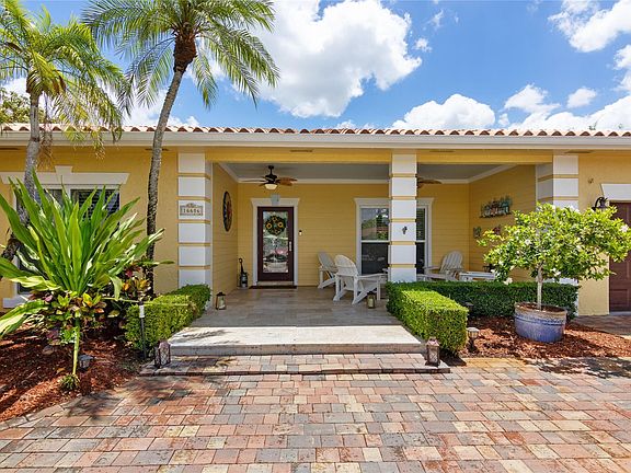 2nd image of 16686 GOLFVIEW Drive