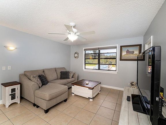 5th image of 2468 SE Garden Terrace #501