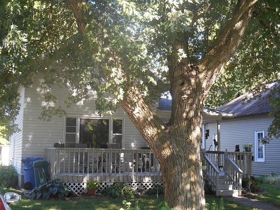 2nd image of 529 S Pine St