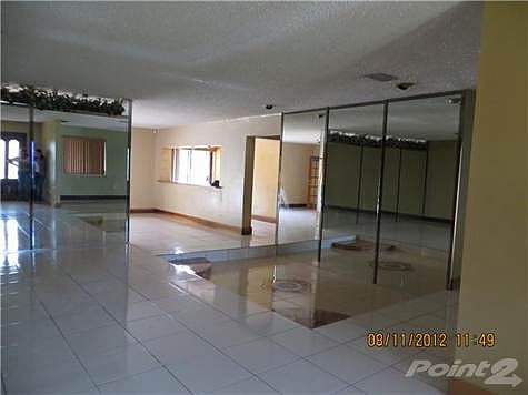5th image of 10401 NW 130th St