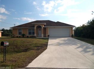 1122 Hudson St E, Lehigh Acres, FL 33974