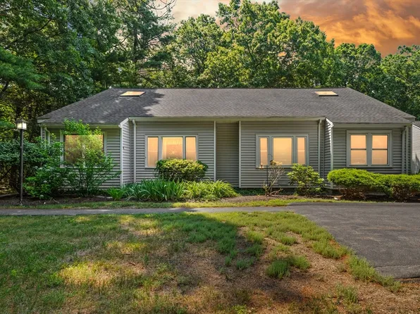44 Prudence Crandall Ln Unit 44, North Easton, MA 02356