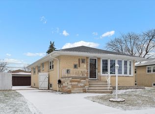 4536 W 100th Pl, Oak Lawn, IL 60453