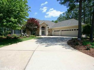 11 Loyola Ln, Hot Springs Village, AR 71909