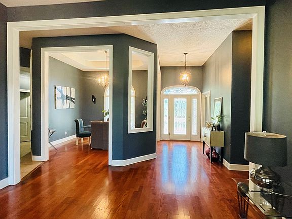 4th image of 862 Bocage Dr