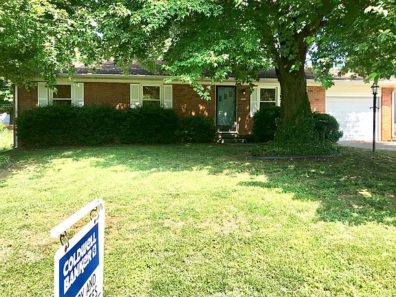 3rd image of 1522 Scott Dr