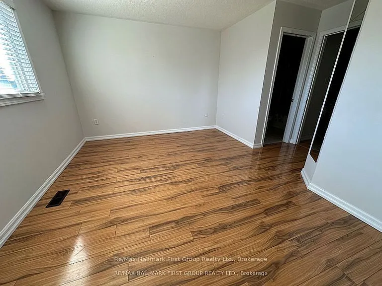 39 Robideau Pl — Photo 43