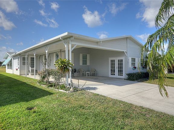 3rd image of 1211 Barefoot Blvd