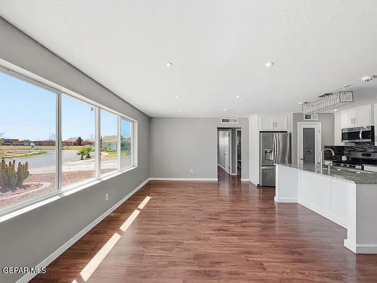 7107 Parkland Dr #1 — Photo 8