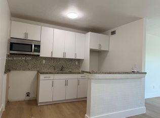 1021 NW 5th St #6, Miami, FL 33128