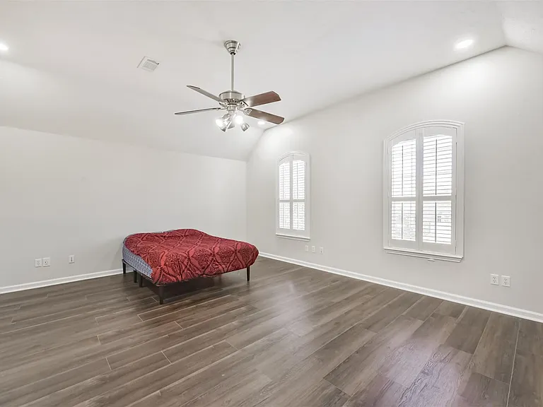 2315 Bending Spring Dr — Photo 43