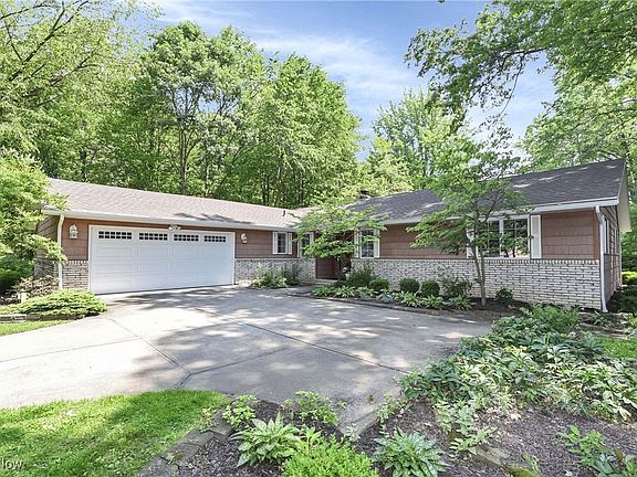2nd image of 9127 Fair Meadow Pl