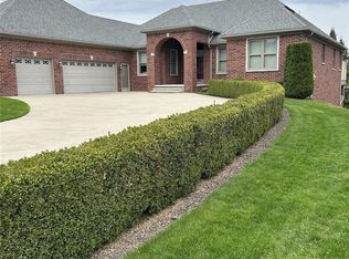 58548 Cory Lake Dr, Washington, MI 48094