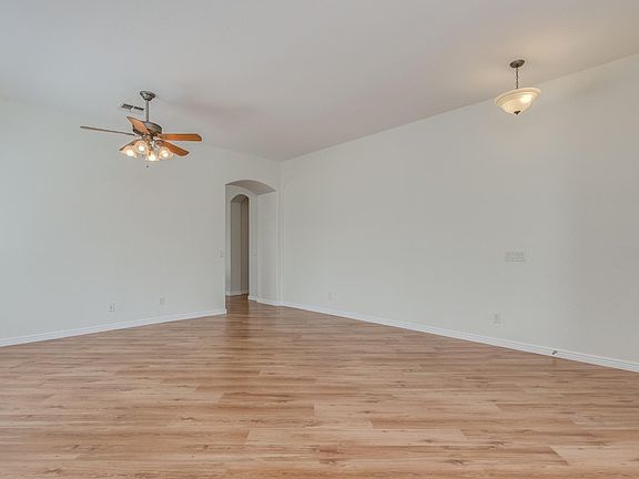 5th image of 1346 E Carob Pl