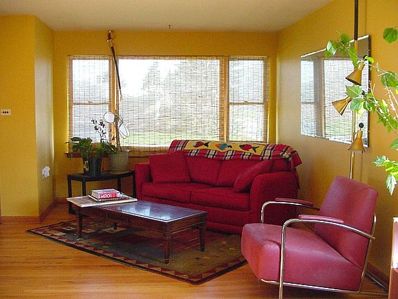 3rd image of 170 W 29th St