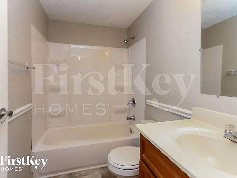 5717 Hacienda Ct — Photo 14