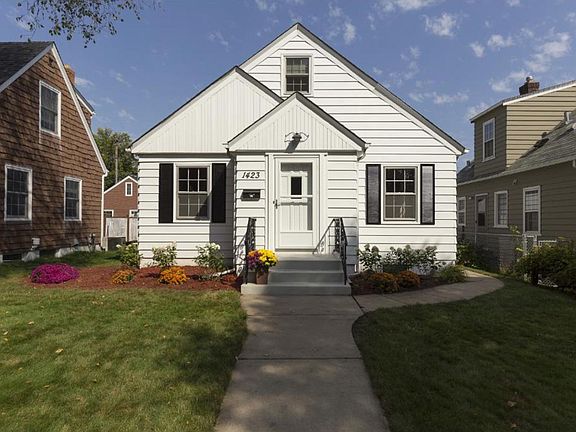 2nd image of 1423 Eleanor Ave