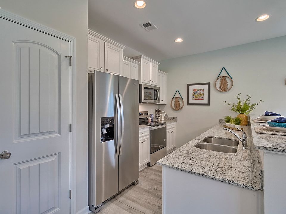 1860 Gabriel Lane Lot 473