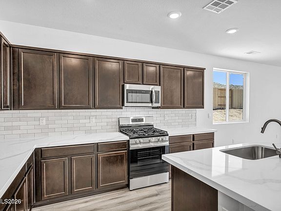 2nd image of 810 Kess Way Lot 18