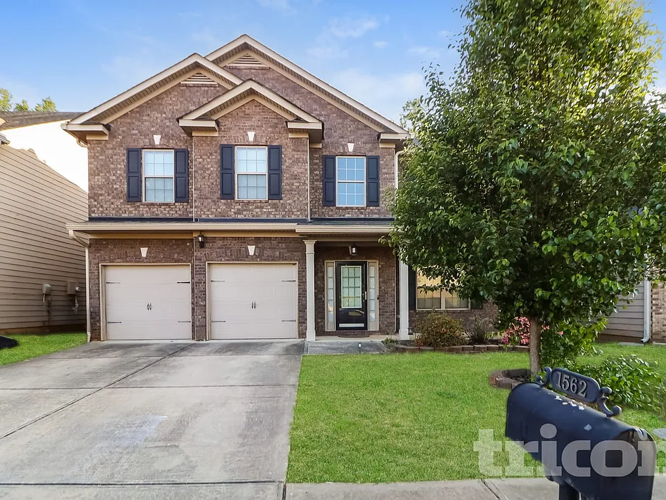 1562 Pressley Ln