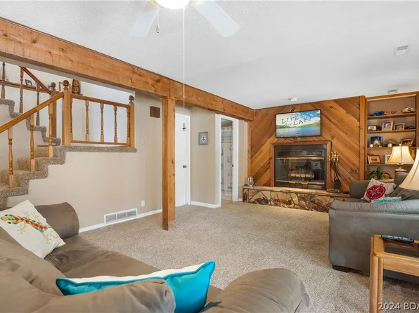 82 Stoney Shores Dr, Sunrise Beach, MO 65079