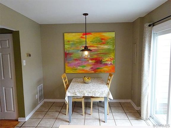 3rd image of 9520 Sara Beth Cir #9520
