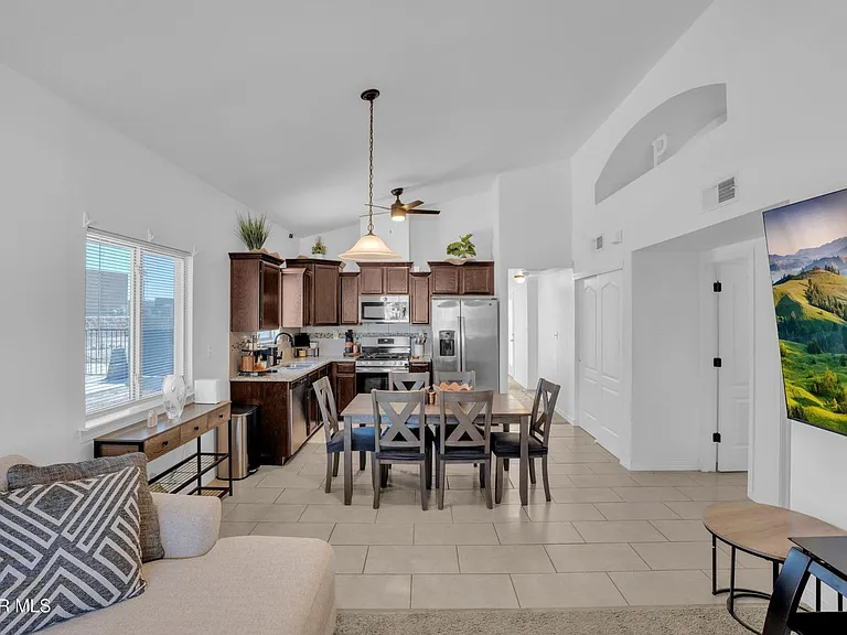 14364 Nick Drahos Ln — Photo 6