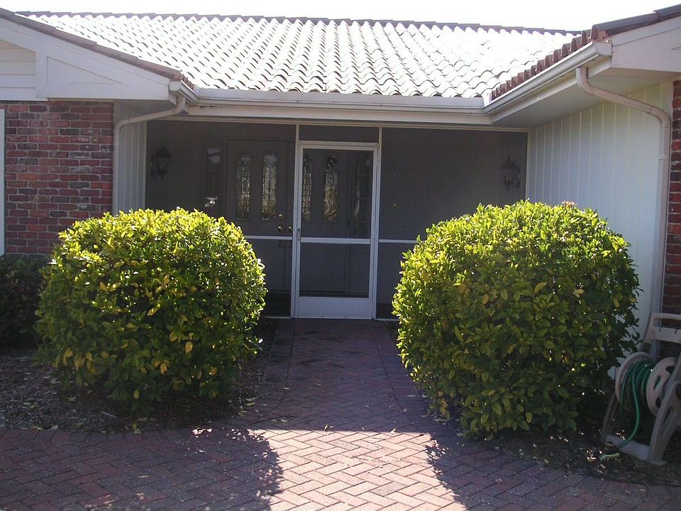 Screened front porch