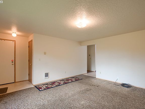 4th image of 7616 NE 157th Ave