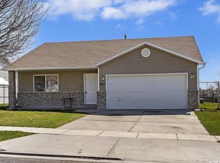 861 E 1375 N, Ogden, UT 84404