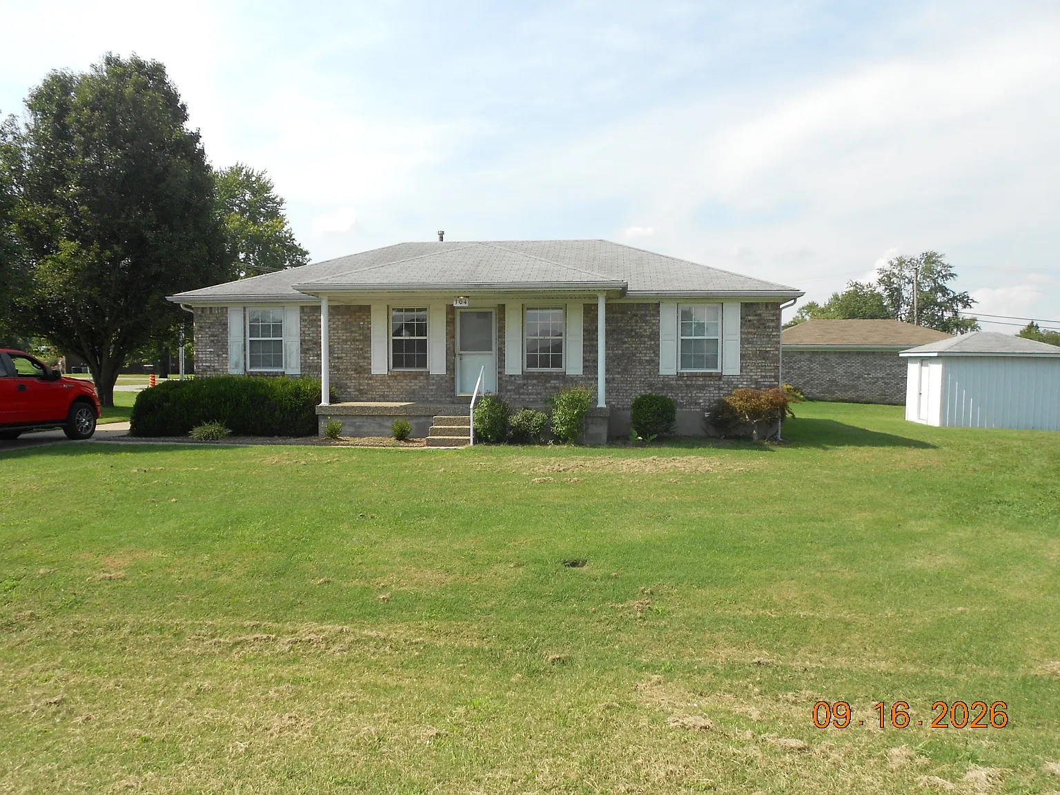 3 bed, 1215 sqft, $1,650 — Photo 1