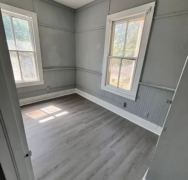 1357 Glover St — Photo 8