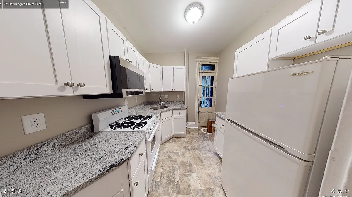 Building Photo - 52 Charlesgate E #159