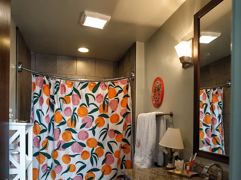 509 W Spring St #405 — Photo 6