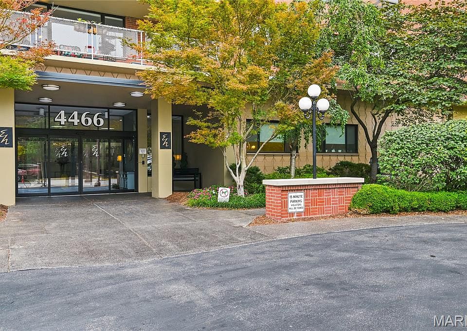 1st image of 4466 W Pine Blvd APT 6B