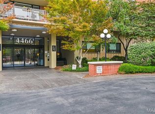 The Executive House, Saint Louis, MO 63108