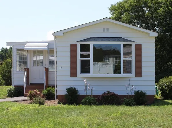 18 Lydia Dr, Plymouth, MA 02360