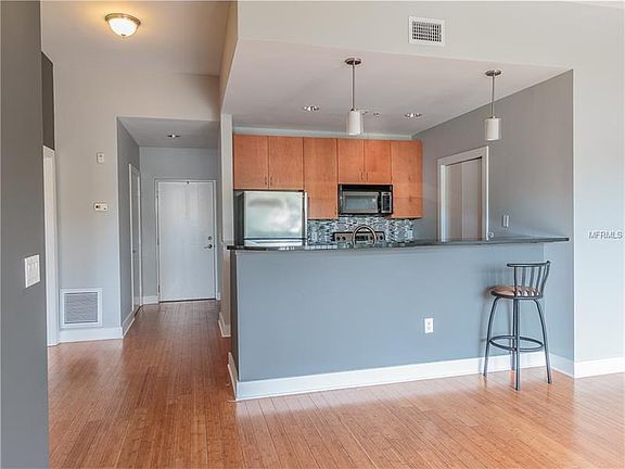 3rd image of 1010 Central Ave APT 222