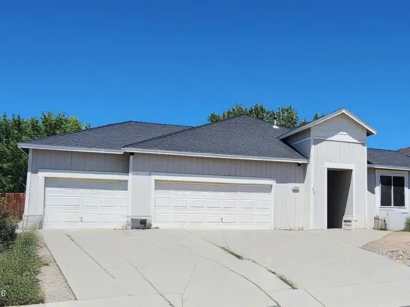 1808 Hickory Ln, Fernley, NV 89408