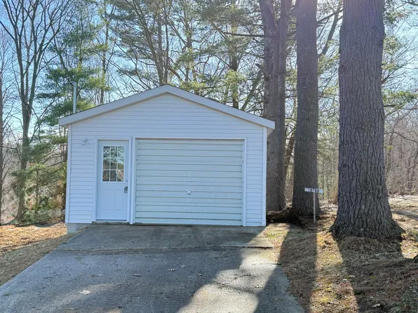 10780 Round Lake Dr, Mecosta, MI 49332