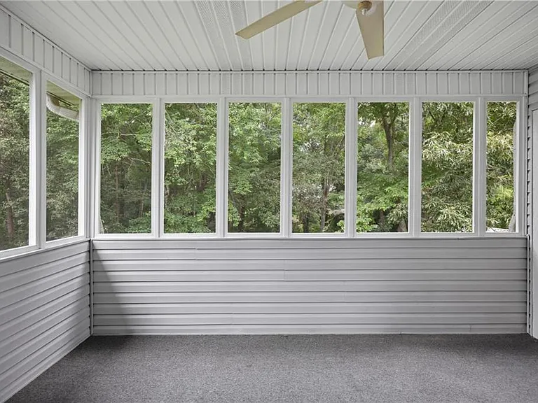 410 Hickory Walk — Photo 11