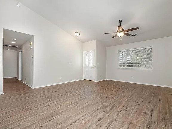 4th image of 1142 N Noyes Ct