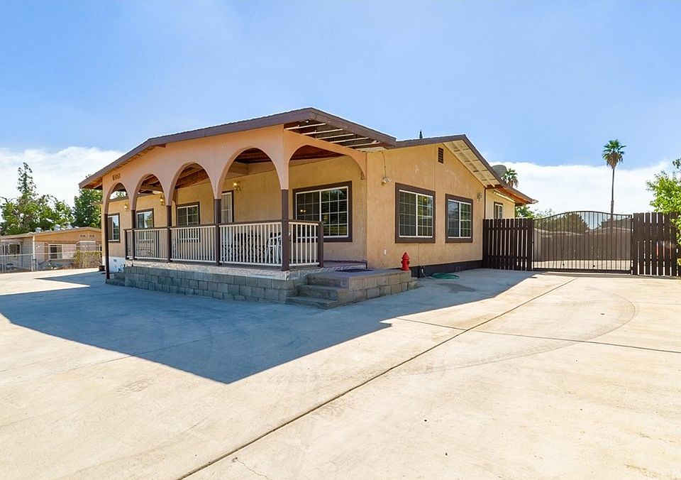 1st image of 17053 Esperanza Dr