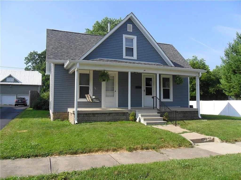 59 W Washington St photo 1