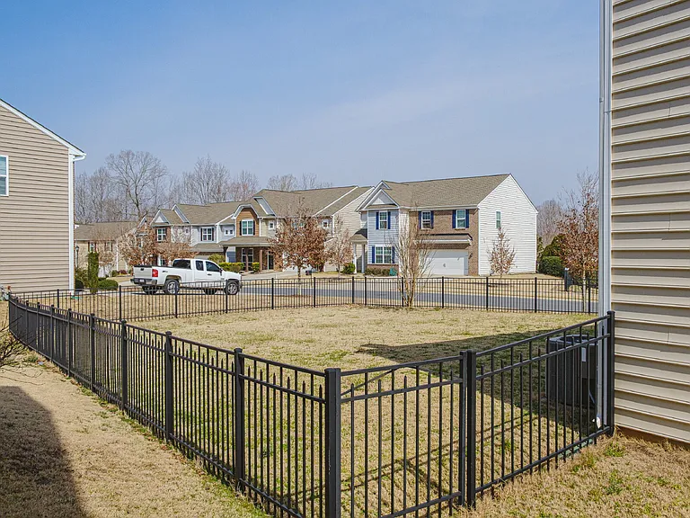 1089 Wallace Lake Rd — Photo 42