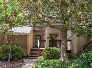 4100 Five Oaks Dr #40, Durham, NC 27707