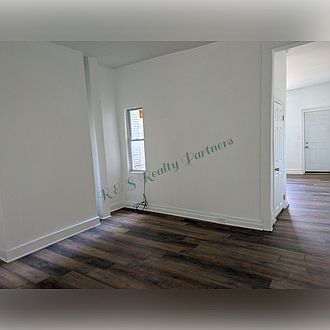 5th image of 1756 Carswell St