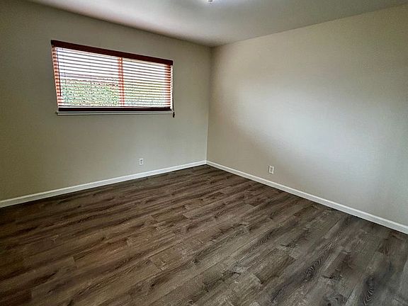 5th image of 455 W Sunset Blvd APT 6